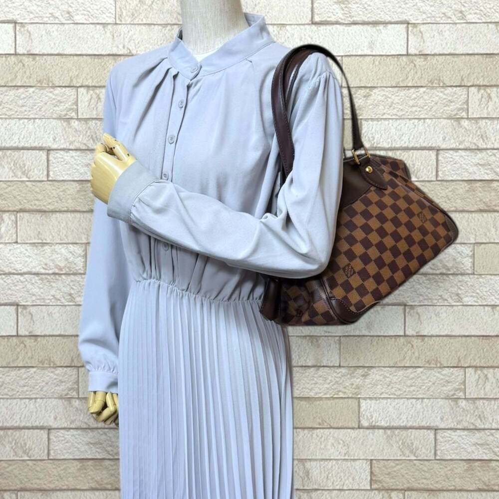 LOUIS VUITTON Brown Damier Canvas Bag - Picture 2 of 14